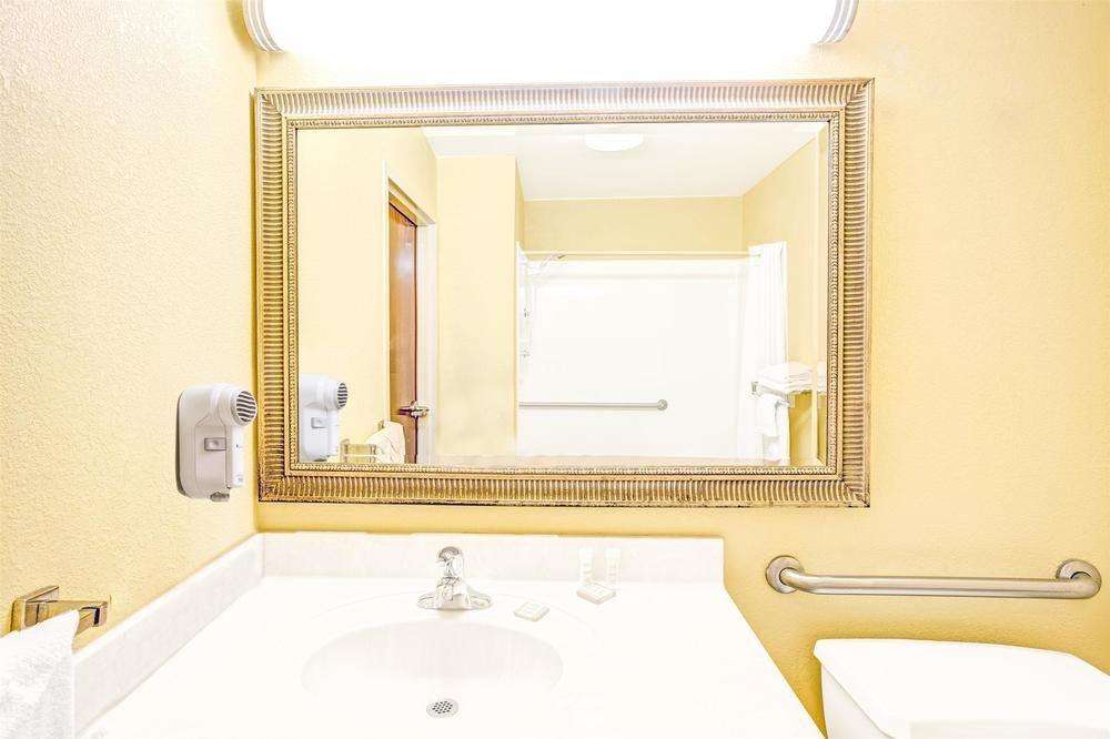 Best Western Рок-Хилл Экстерьер фото